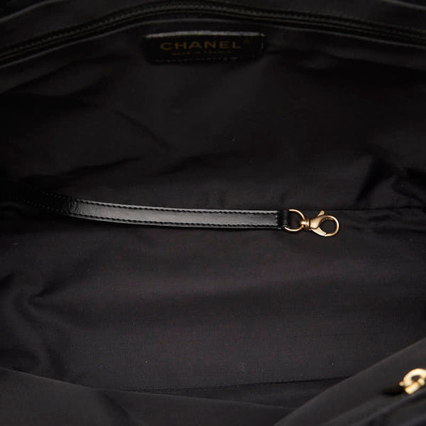 シャネル ニュートラベルラインPM トートバッグ ハンドバッグ ブラック ナイロン レザー レディース CHANEL 【中古】