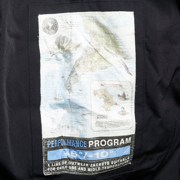 CAPE HORN ダウンコート ダウンジャケット サイズ:44 ブラック ナイロン ポリウレタン ダウン90%/フェザー10% レディース 【中古】