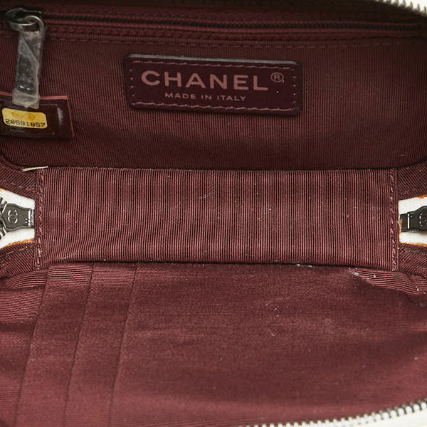 シャネル ボーイシャネル ココマーク チェーン ショルダーバッグ カメラバッグ ホワイト ラムスキン レディース CHANEL 【中古】