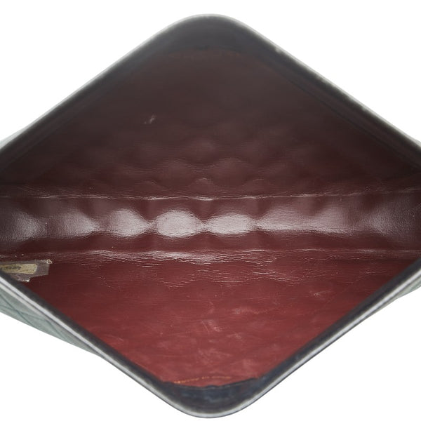 シャネル マトラッセ クラッチバッグ ブラック ゴールド ラムスキン レディース CHANEL 【中古】