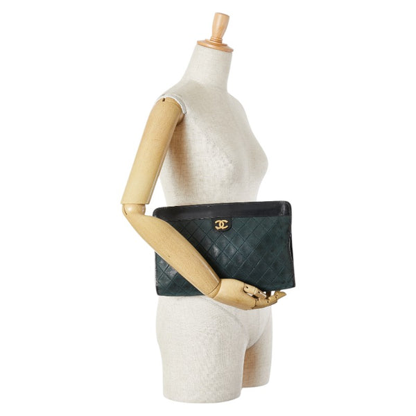 シャネル マトラッセ クラッチバッグ ブラック ゴールド ラムスキン レディース CHANEL 【中古】