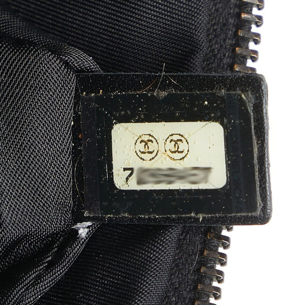 シャネル ニュートラベルライン ポーチ 小物入れ ブラック ナイロン レディース CHANEL 【中古】