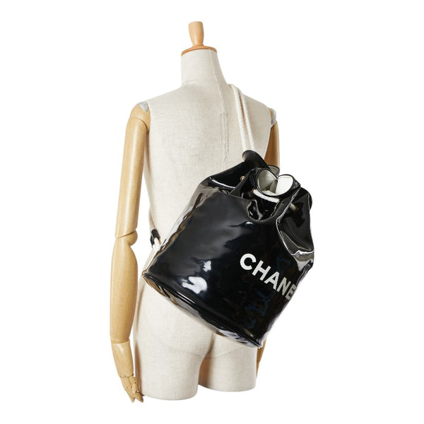 シャネル ノベルティ ショルダーバッグ ブラック ホワイト パテントレザー レディース CHANEL 【中古】