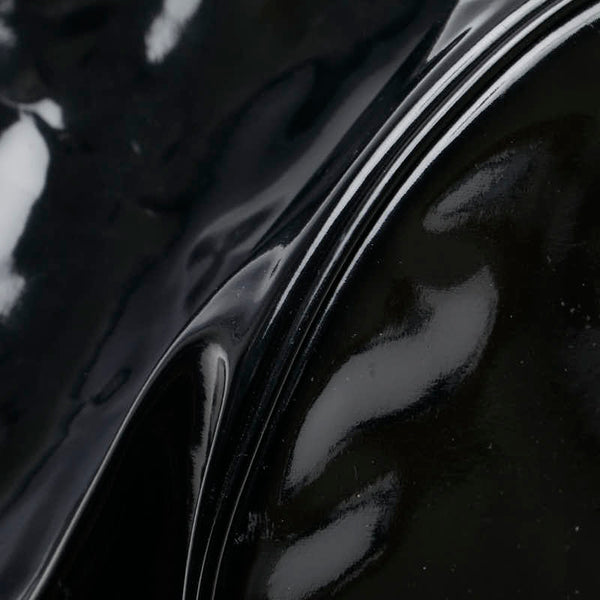 シャネル ノベルティ ショルダーバッグ ブラック ホワイト パテントレザー レディース CHANEL 【中古】