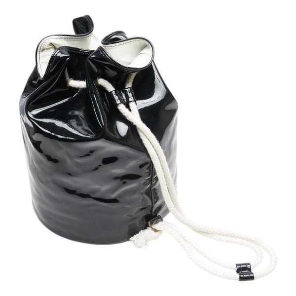 シャネル ノベルティ ショルダーバッグ ブラック ホワイト パテントレザー レディース CHANEL 【中古】