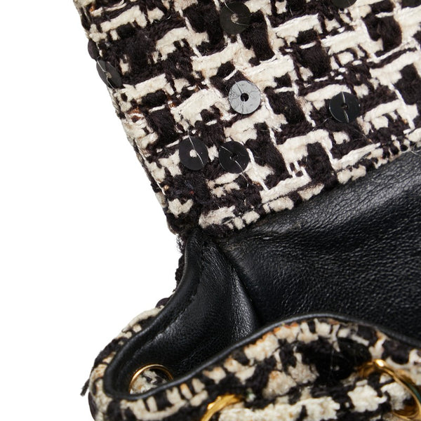 シャネル マトラッセ ココマーク ゴールド金具 チェーン リュック バックパック ブラック ホワイト ツイード スパンコール レディース CHANEL 【中古】