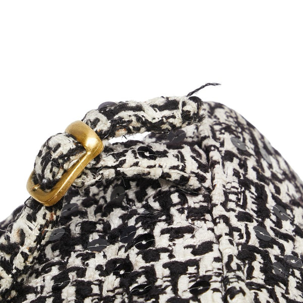 シャネル マトラッセ ココマーク ゴールド金具 チェーン リュック バックパック ブラック ホワイト ツイード スパンコール レディース CHANEL 【中古】