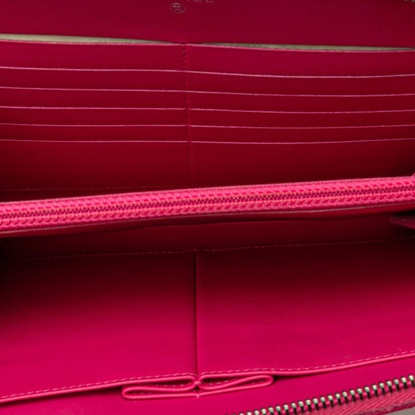 シャネル マトラッセ ココマーク クラッチバッグ ウォレットバッグ ピンク キャビアスキン レディース CHANEL 【中古】