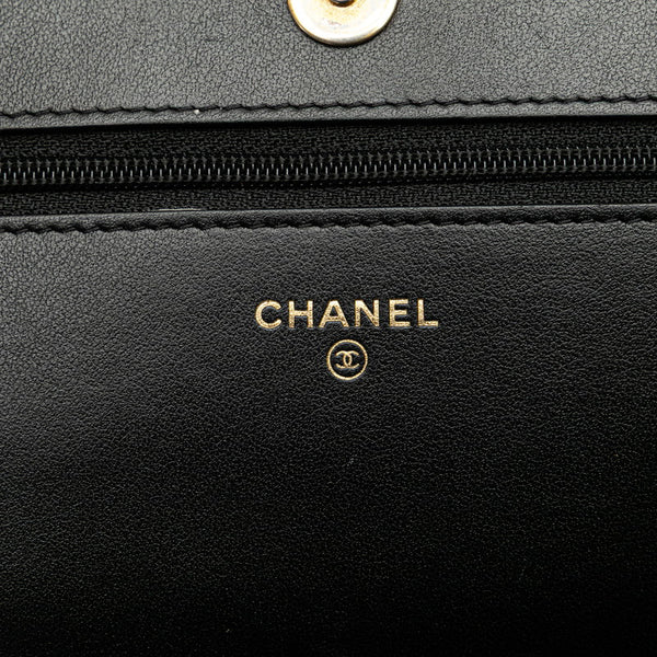 シャネル ボーイシャネル ココマーク チェーンウォレット ショルダーバッグ ブラック ゴールド キャビアスキン レディース CHANEL 【中古】