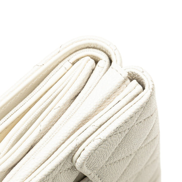 シャネル マトラッセ ココマーク クラシックスモールウォレット 三つ折り財布 A84401 ホワイト キャビアスキン レディース CHANEL 【中古】