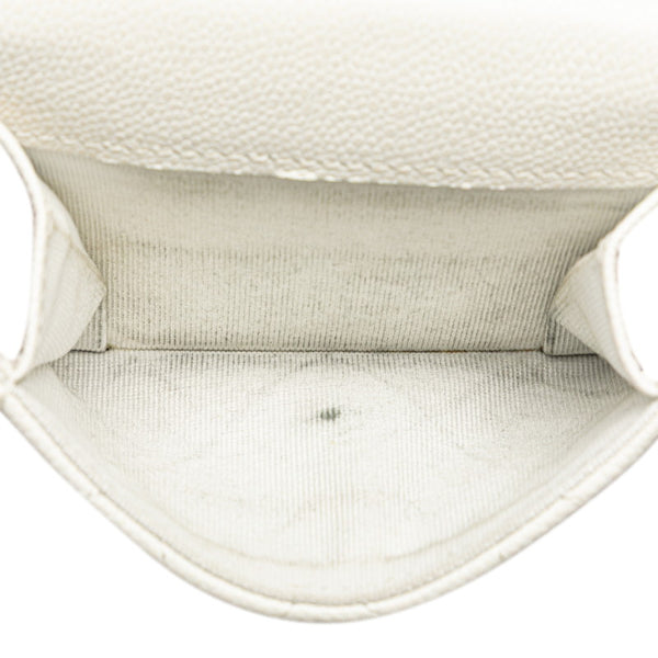 シャネル マトラッセ ココマーク クラシックスモールウォレット 三つ折り財布 A84401 ホワイト キャビアスキン レディース CHANEL 【中古】