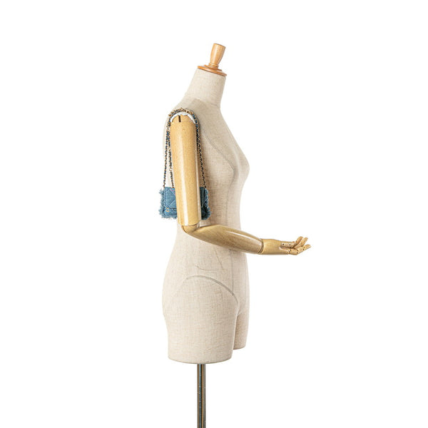 シャネル マトラッセ ココマーク  チェーン ショルダーバッグ インディゴブルー ゴールド金具 デニム レディース CHANEL 【中古】