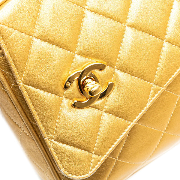 シャネル マトラッセ ココマーク ココボール チェーンショルダーバッグ ゴールド ラムスキン レディース CHANEL 【中古】