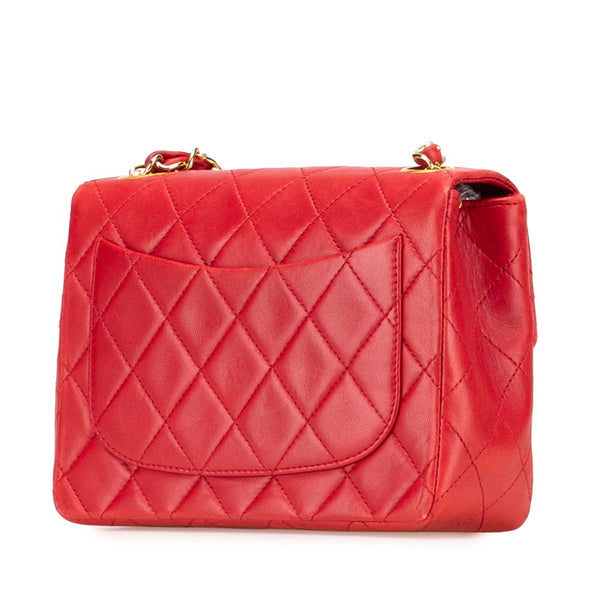 シャネル マトラッセ 17 ココマーク チェーン ショルダーバッグ レッド ラムスキン レディース CHANEL 【中古】