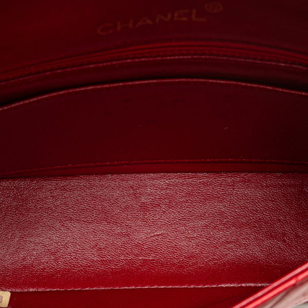シャネル マトラッセ 17 ココマーク チェーン ショルダーバッグ レッド ラムスキン レディース CHANEL 【中古】