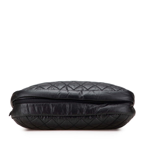 シャネル マトラッセ コココクーン ココマーク 斜め掛け ショルダーバッグ ブラック レザー レディース CHANEL 【中古】