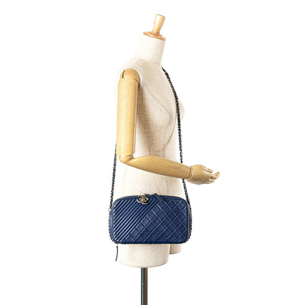 シャネル ボーイシャネル チェーン ショルダーバッグ カメラバッグ ネイビー ラムスキン レディース CHANEL 【中古】