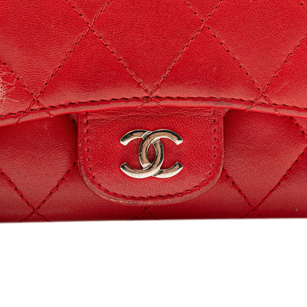 シャネル マトラッセ ココマーク クラシック カードケース 名刺入れ レッド ラムスキン レディース CHANEL 【中古】