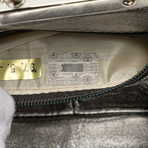シャネル マトラッセ ココマーク がま口 チェーン ショルダーバッグ シルバー ラムスキン レディース CHANEL 【中古】