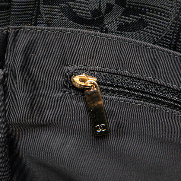 シャネル ニュートラベルライントートMM トートバッグ A15991 ブラック ナイロン レザー レディース CHANEL 【中古】