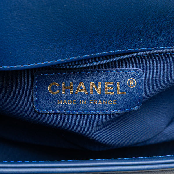 シャネル ボーイシャネル20 Vステッチ 斜め掛け チェーン ショルダーバッグ ブルー ラムスキン レディース CHANEL 【中古】