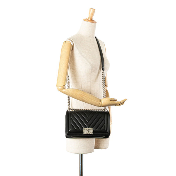 シャネル ボーイシャネル25 Vステッチ チェーン ショルダーバッグ  ブラック シルバー カーフスキン レディース CHANEL 【中古】