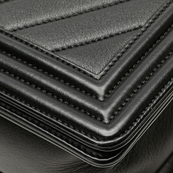 シャネル ボーイシャネル25 Vステッチ チェーン ショルダーバッグ  ブラック シルバー カーフスキン レディース CHANEL 【中古】