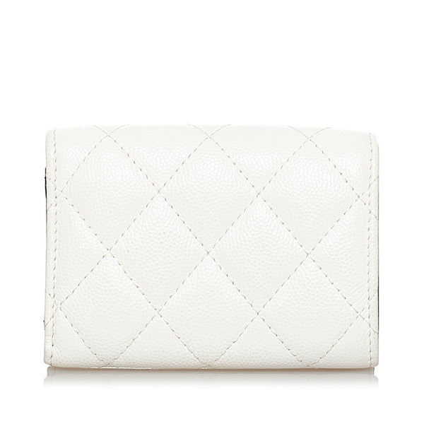 シャネル マトラッセ ココマーク  三つ折り財布 ホワイト キャビアスキン レディース CHANEL 【中古】