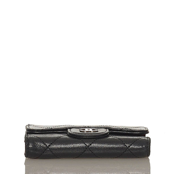 シャネル マトラッセ  6連 キーケース ブラック ラムスキン レディース CHANEL 【中古】