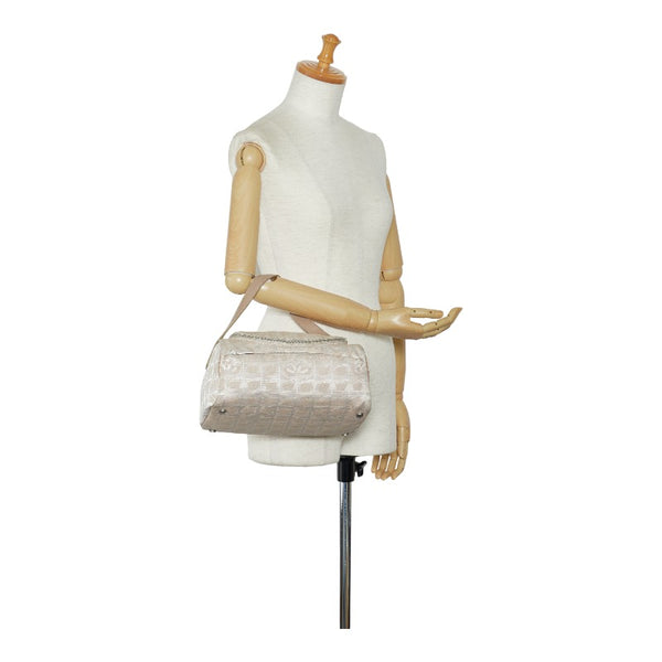 シャネル ニュートラベルライン ハンドバッグ バニティバッグ ベージュ キャンバス レザー レディース CHANEL 【中古】