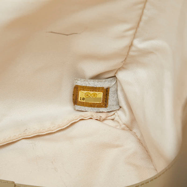 シャネル ニュートラベルラインPM ハンドバッグ ホワイト キャンバス レザー レディース CHANEL 【中古】