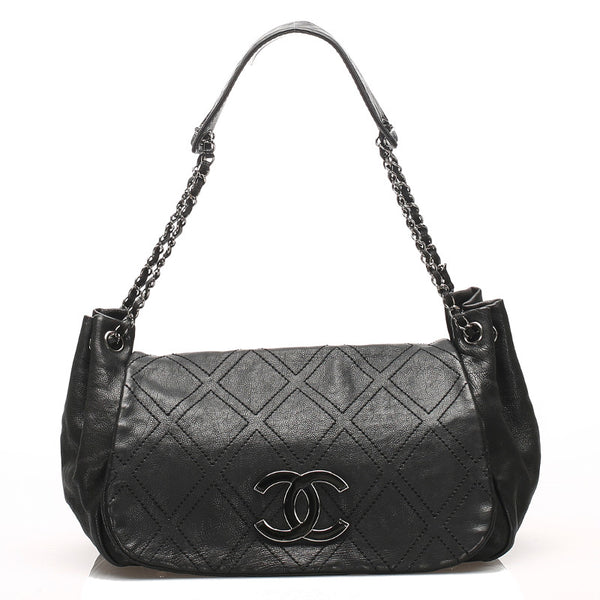 シャネル ブラック  レザー ショルダーバッグ レディース CHANEL 中古