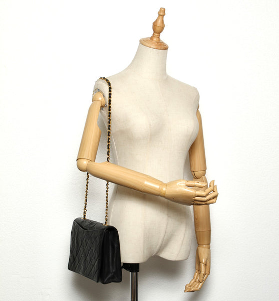 シャネル ブラック ラムスキン 肩掛け チェーン ショルダーバッグ レディース CHANEL 中古