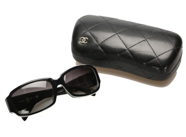 シャネル ブラック プラスチック サングラス レディース CHANEL 中古