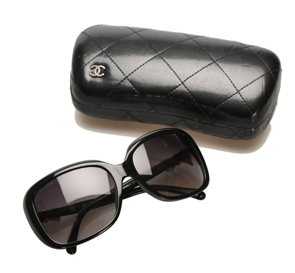 シャネル ブラック プラスチック サングラス  CHANEL 中古
