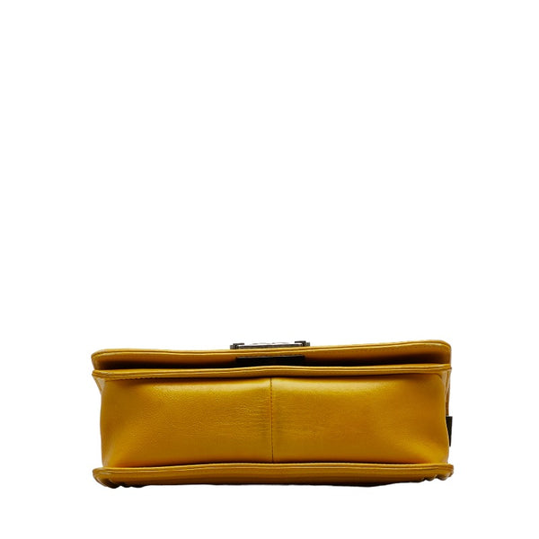 シャネル ボーイシャネル ココマーク 斜め掛け チェーン ショルダーバッグ イエロー レザー レディース CHANEL 【中古】