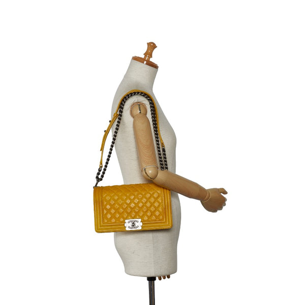 シャネル ボーイシャネル ココマーク 斜め掛け チェーン ショルダーバッグ イエロー レザー レディース CHANEL 【中古】