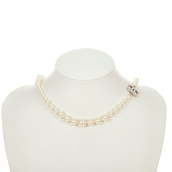 シャネル ホワイト フェイクパール ネックレス レディース CHANEL 【中古】