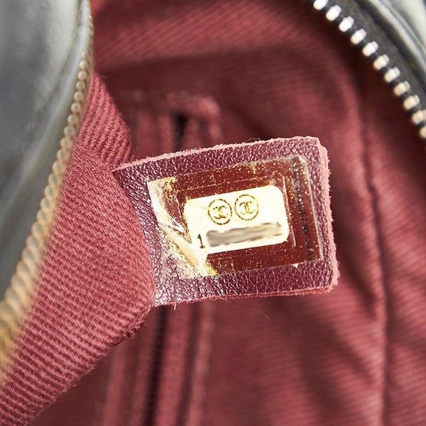 シャネル マイクロココ ココマーク フリンジ ブラック レザー チェーン ショルダーバッグ レディース CHANEL 中古