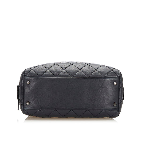 シャネル マトラッセ  17番台 ブラック レザー チェーン ショルダーバッグ レディース CHANEL 中古