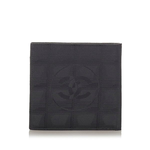 シャネル ニュートラルライン ブラック ナイロン レザー 二つ折り財布 レディース CHANEL 【中古】