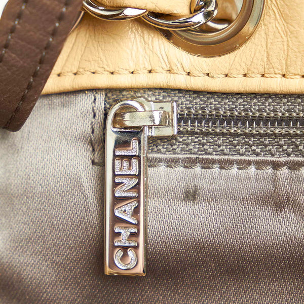 シャネル マトラッセ  ベージュ レザー チェーンショルダーバッグ レディース CHANEL 【中古】
