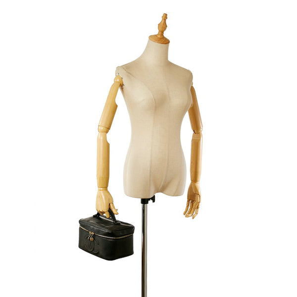 シャネル ブラック キャビアスキン バニティバッグ レディース CHANEL 【中古】