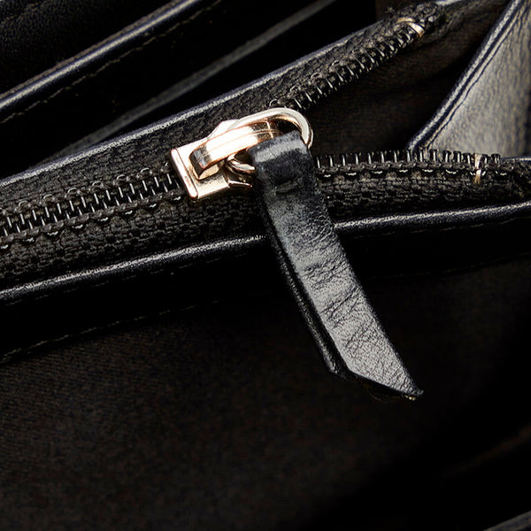 シャネル ブラック パテントレザー 長財布 レディース CHANEL 【中古】