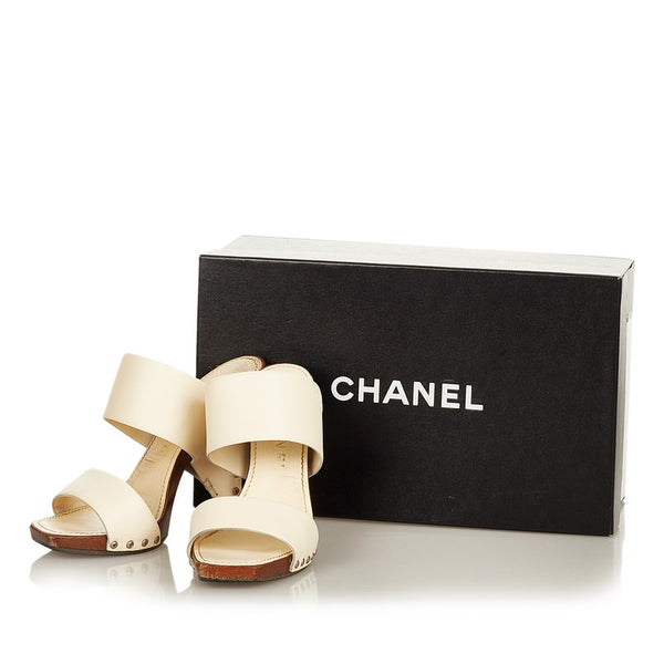 シャネル ホワイト レザー ウッド サンダル レディース CHANEL 【中古】