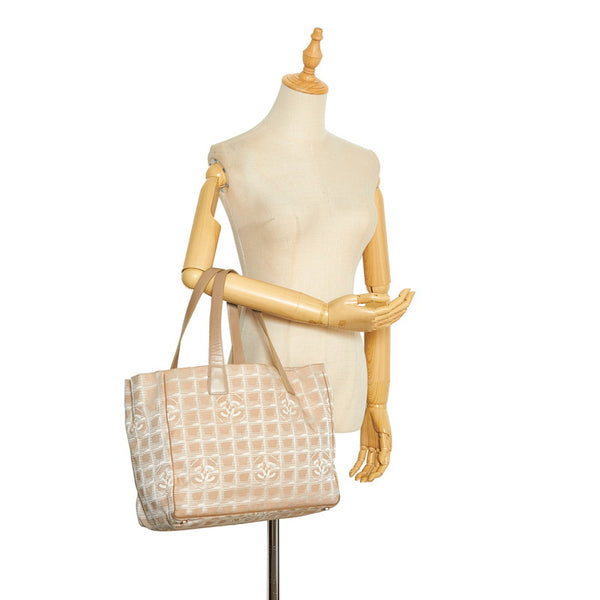 シャネル ニュートラベルライン ハンドバッグ トートバッグ ベージュ ナイロン レザー レディース CHANEL 【中古】