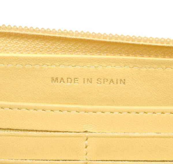 シャネル マトラッセ ココマーク イエロー ラムスキン 長財布 レディース CHANEL 中古