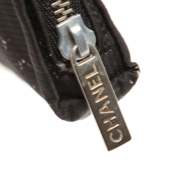 シャネル ブラック ナイロン ポーチ レディース CHANEL 中古