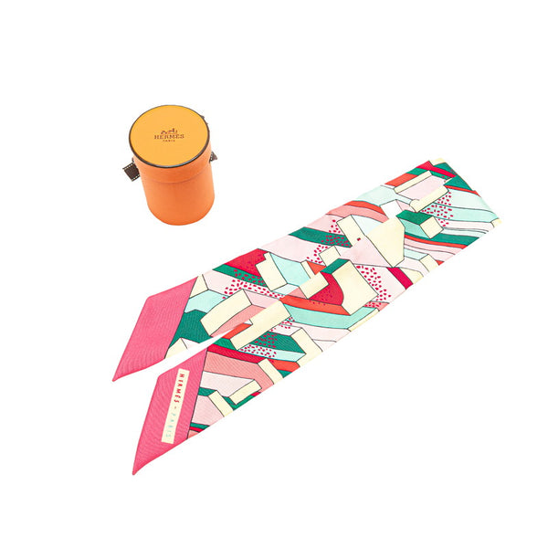 エルメス ツイリー ON A SUMMER DAY オン ア サマーデイ スカーフ ピンク グリーン マルチカラー シルク レディース HERMES 【中古】