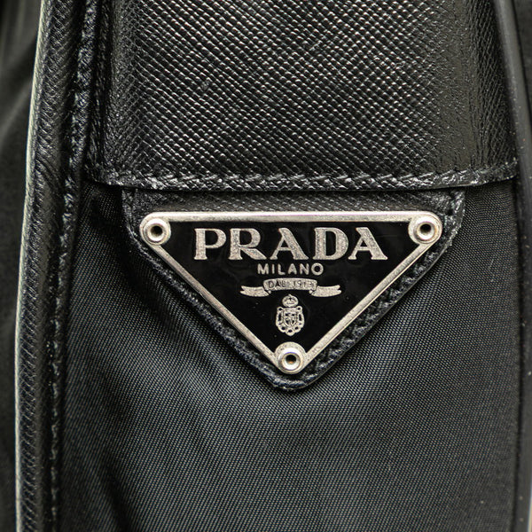 プラダ 三角ロゴプレート ショルダーバッグ ブラック ナイロン レザー レディース PRADA 【中古】